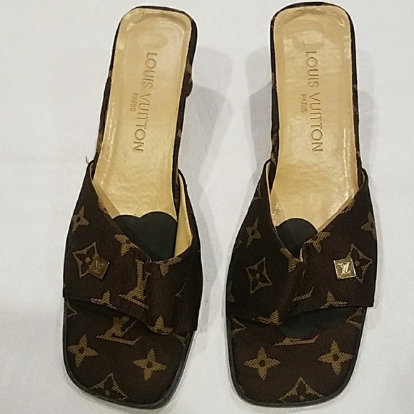 Louis Vuitton monagram slides Sandals size 10 - Picture 2 of 8